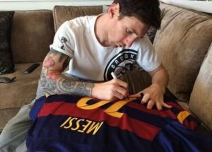 CSA提供明星签名专业鉴定，为粉丝应援保驾护航 - 吾爱微网